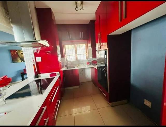 2 BEDROOM TOWNHOUSE FOR SALE IN MONDEOR